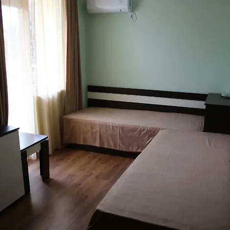 Hotel Gardemarine 2*